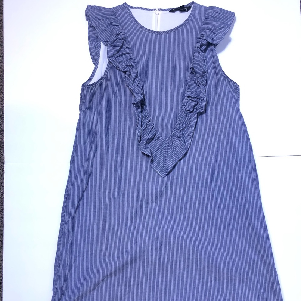 4/$20 Express Striped Ruffle Front A-line dress - Picture 1 of 5